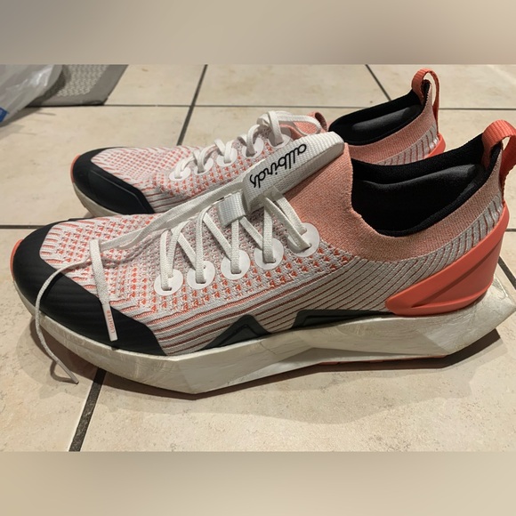 Allbirds Tree Flyer 2 in Coral - Picture 5 of 8